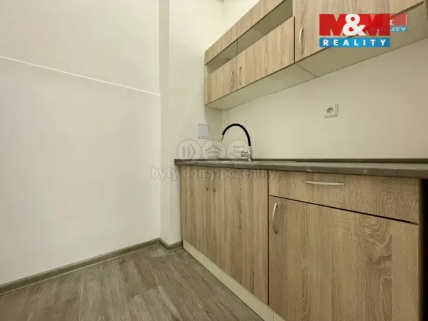 Pronájem obchodního prostoru, Praha - Nové Město, Karlovo náměstí, 95 m2