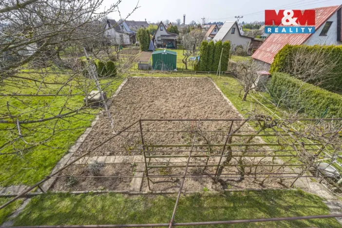 Prodej chaty, Hradec Králové - Svobodné Dvory, Zahrádkářská osada Dolíky, 14 m2