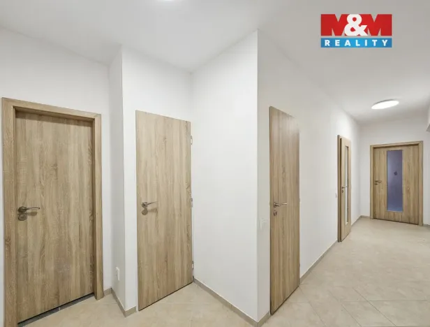 Pronájem bytu 2+1, Liberec - Liberec XXV-Vesec, U Sídliště, 61 m2