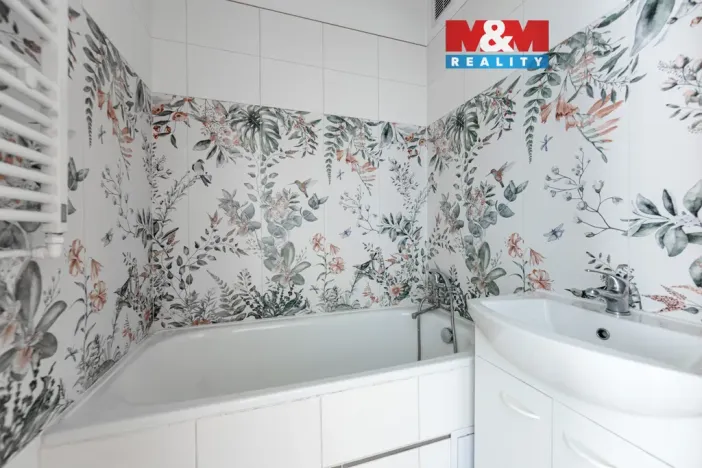 Prodej bytu 2+1, Bukovany, 51 m2