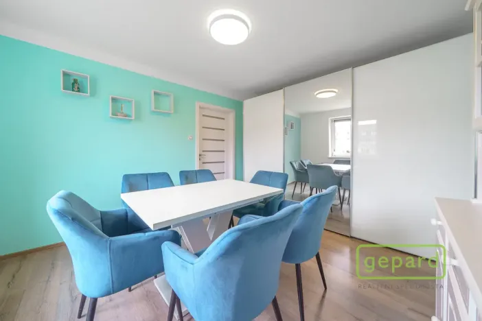 Prodej bytu 3+1, Karlovy Vary, Šumavská, 99 m2