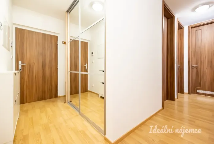 Pronájem bytu 3+kk, Praha - Veleslavín, Adamova, 84 m2