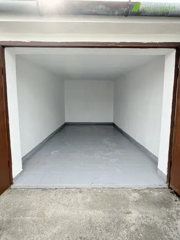 Pronájem garáže, Hodonín, Průmyslová, 18 m2