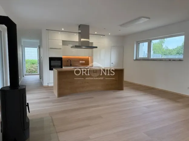 Pronájem domu na klíč, Chomutov, Březový vrch, 110 m2