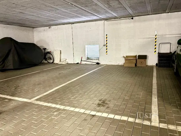 Pronájem garážového stání, Frýdek-Místek, Malý Koloredov, 16 m2