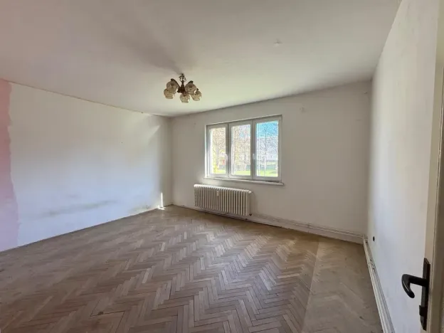 Prodej bytu 2+1, Nová Role, Tovární, 60 m2