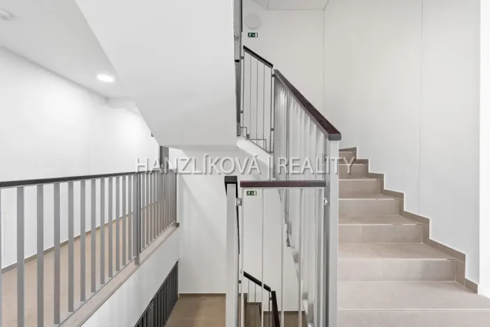 Pronájem bytu 1+kk, České Budějovice, Hálkova, 24 m2