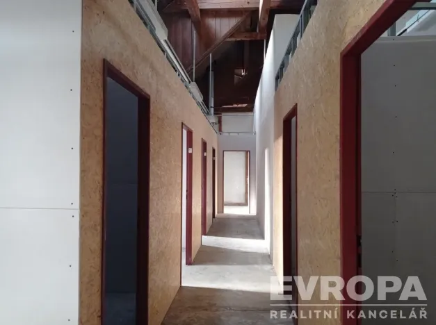 Pronájem skladu, Liberec, Hanychovská, 20 m2