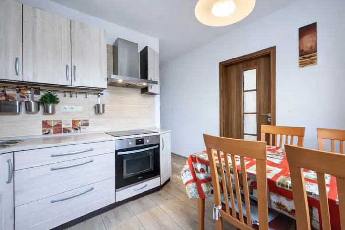 Prodej bytu 4+1, Jirkov, SNP, 76 m2