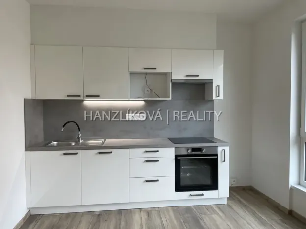 Pronájem bytu 2+kk, České Budějovice, Hálkova, 40 m2