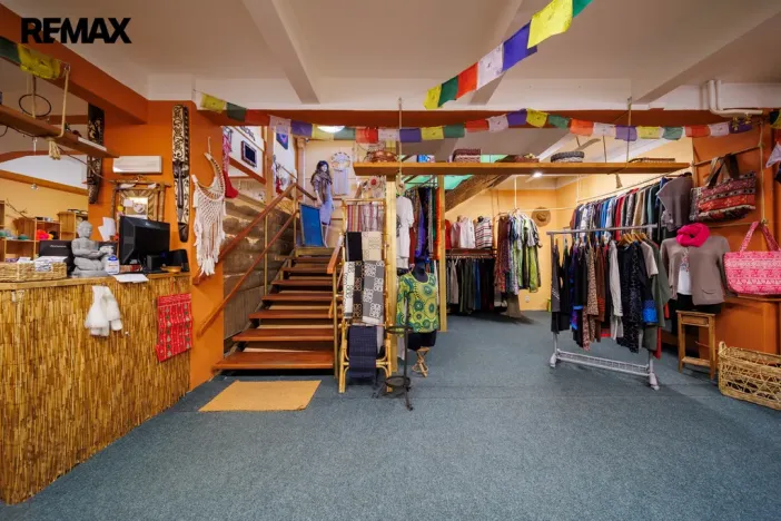 Prodej obchodního prostoru, Karlovy Vary, Jugoslávská, 142 m2