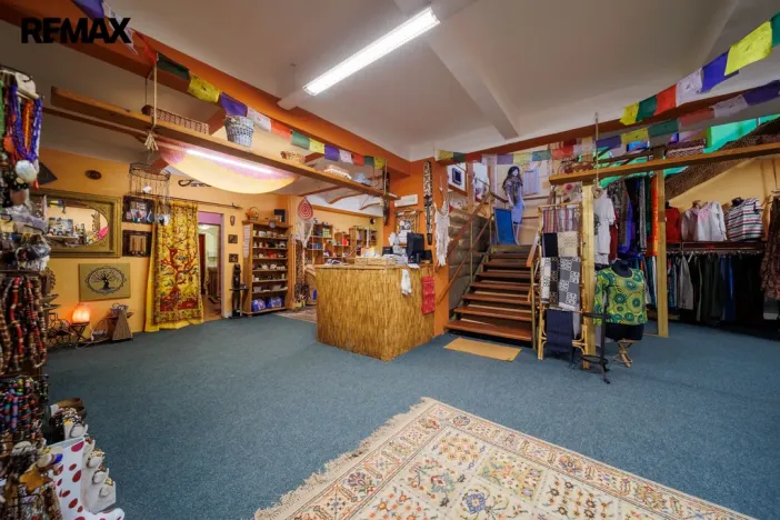 Prodej obchodního prostoru, Karlovy Vary, Jugoslávská, 142 m2