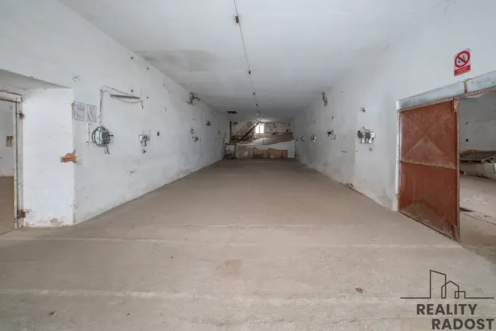 Prodej skladu, Chudenice, Mírové nám., 1906 m2