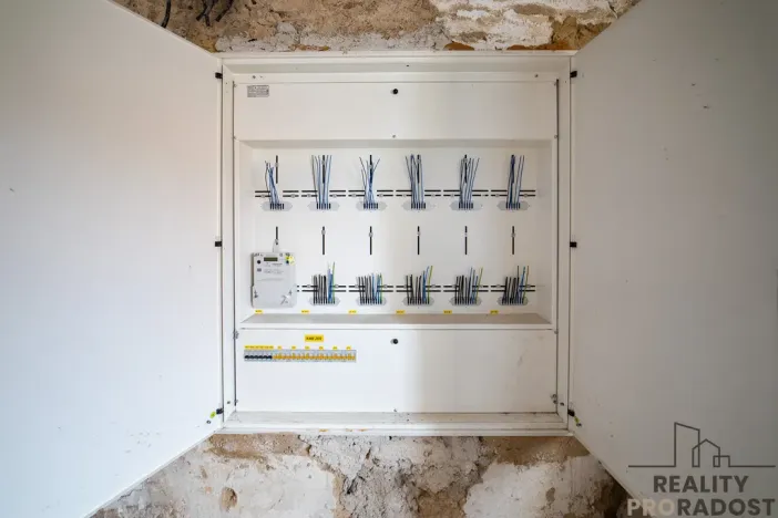 Prodej skladu, Chudenice, Mírové nám., 1906 m2