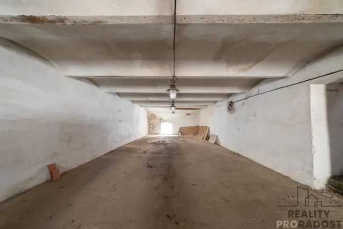 Prodej skladu, Chudenice, Mírové nám., 1906 m2