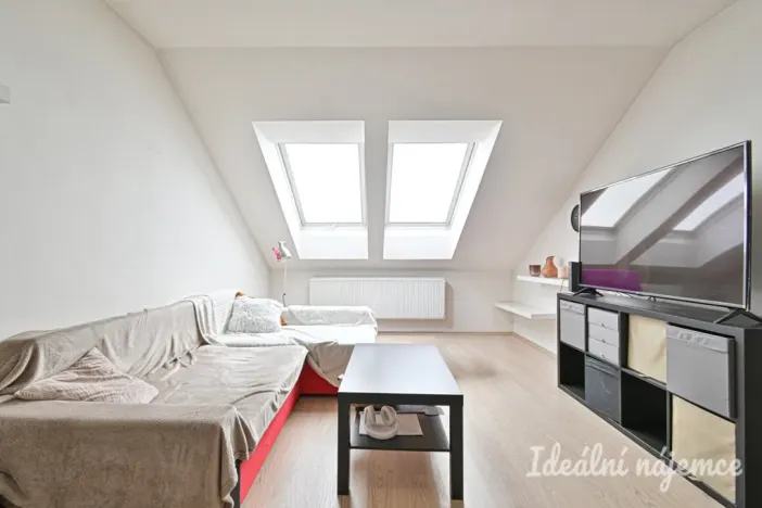 Pronájem bytu 2+1, Brno, Ponětovická, 62 m2