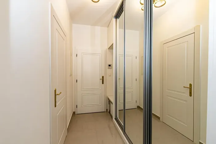 Pronájem bytu 1+kk, Praha - Vinohrady, Záhřebská, 30 m2