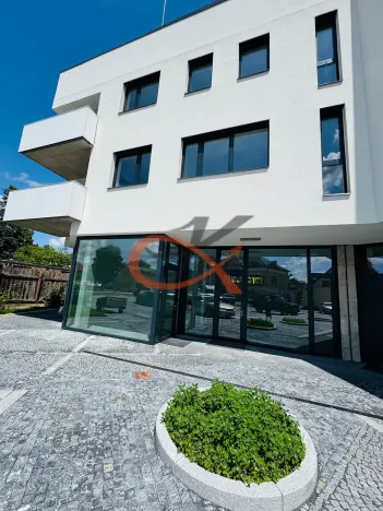 Pronájem obchodního prostoru, Rožnov pod Radhoštěm, Nerudova, 52 m2