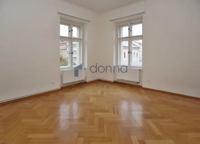 Pronájem bytu 3+kk, Praha, Rumunská, 68 m2