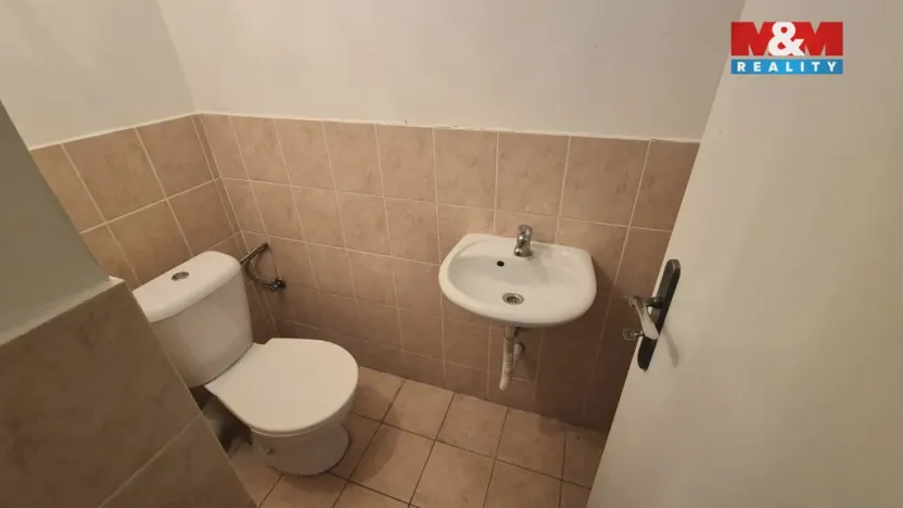 Pronájem kanceláře, Kladno, Váňova, 41 m2