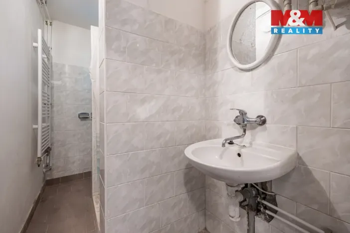 Prodej rodinného domu, Velim - Vítězov, 450 m2