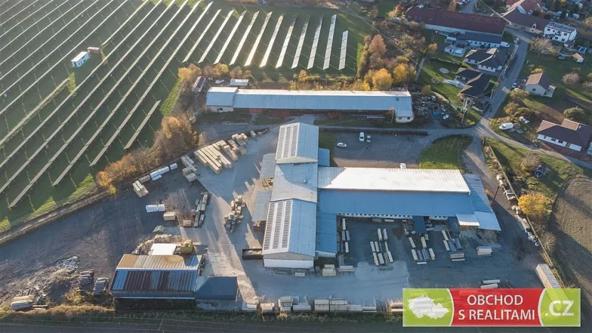 Pronájem výrobních prostor, Morašice, 2710 m2