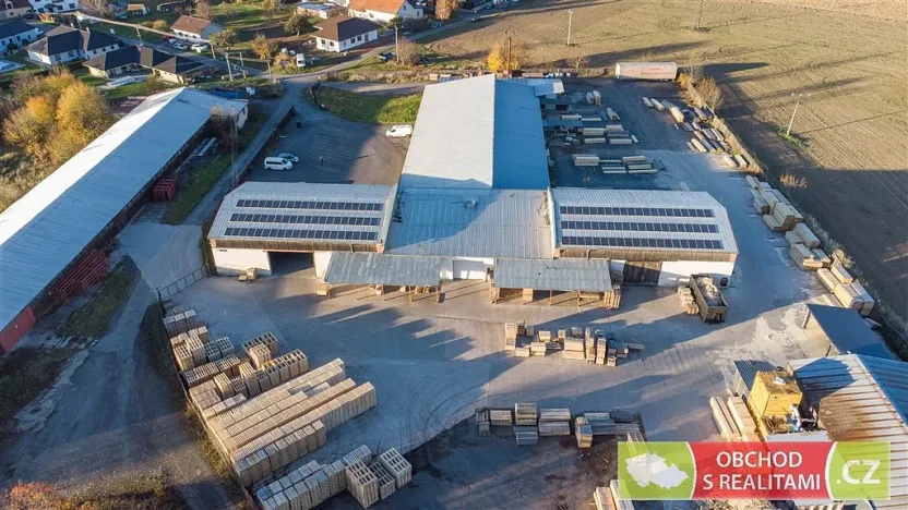 Pronájem výrobních prostor, Morašice, 2710 m2