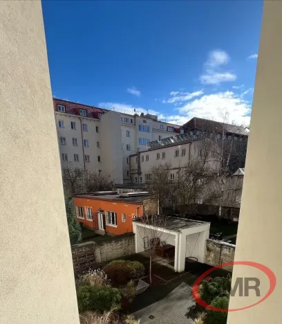 Pronájem bytu 2+1, Praha, Sportovní, 50 m2