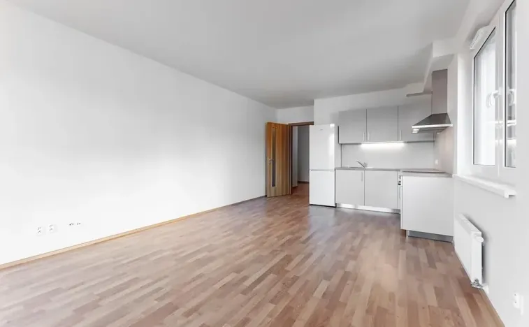 Pronájem bytu 2+kk, Praha - Vysočany, Strnadových, 55 m2