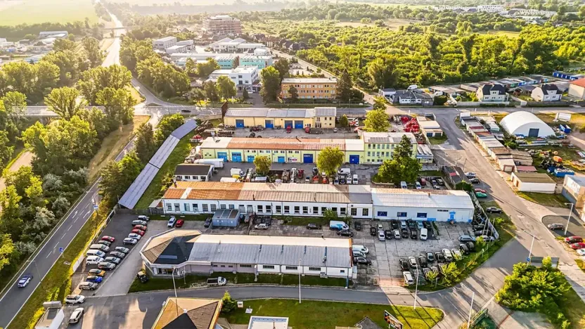 Prodej obchodního prostoru, Hodonín, Brněnská, 660 m2