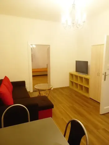 Pronájem bytu 2+kk, Praha - Holešovice, V háji, 52 m2