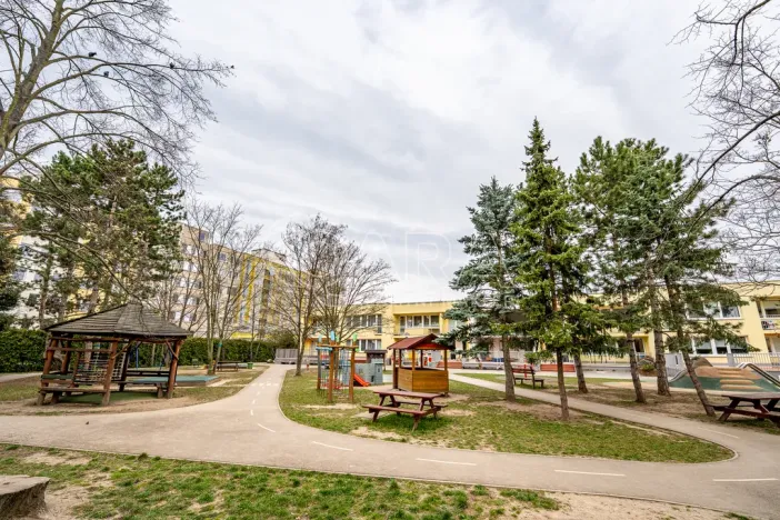 Pronájem bytu 2+kk, Praha - Libuš, K lukám, 43 m2