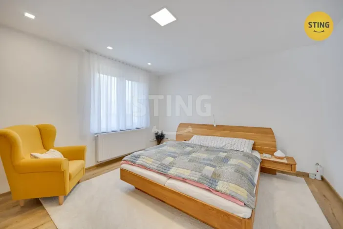 Pronájem bytu 2+1, Topolná, 71 m2