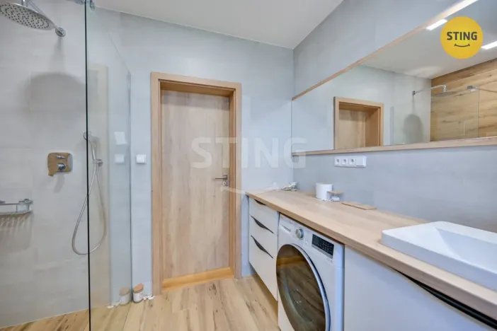 Pronájem bytu 2+1, Topolná, 71 m2