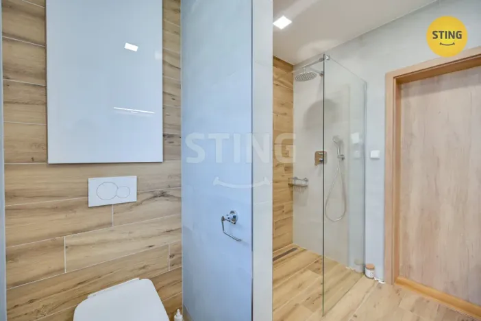 Pronájem bytu 2+1, Topolná, 71 m2