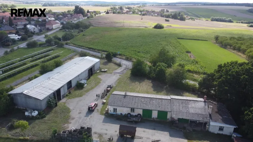 Pronájem skladu, Kouřim, 500 m2