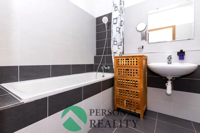 Prodej bytu 4+kk, Pardubice, Bělehradská, 80 m2