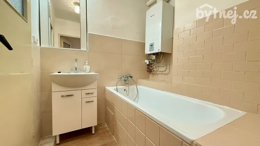 Pronájem bytu 2+1, Olomouc - Nová Ulice, tř. Míru, 51 m2