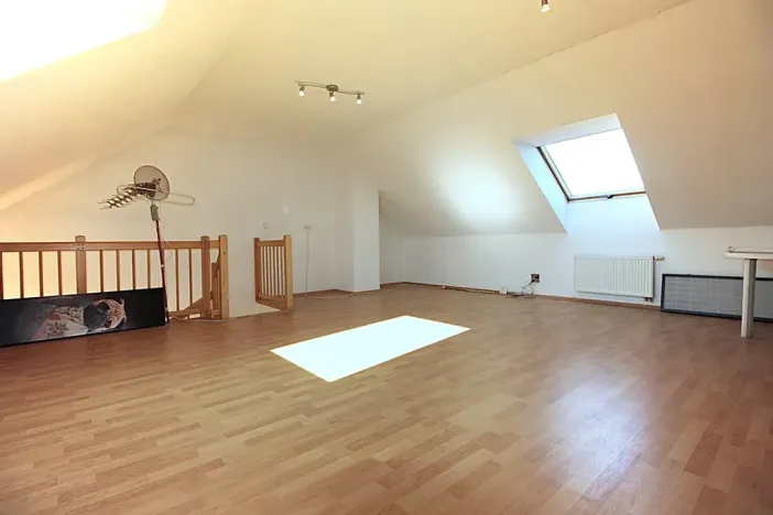 Prodej rodinného domu, Jenštejn, Cechovní, 145 m2