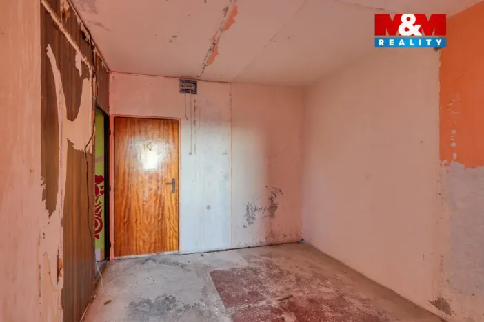 Prodej bytu 4+1, Rovná, 80 m2