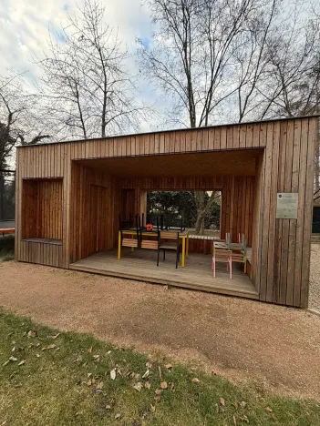 Pronájem bytu 1+kk, Praha - Strašnice, Michelangelova, 37 m2