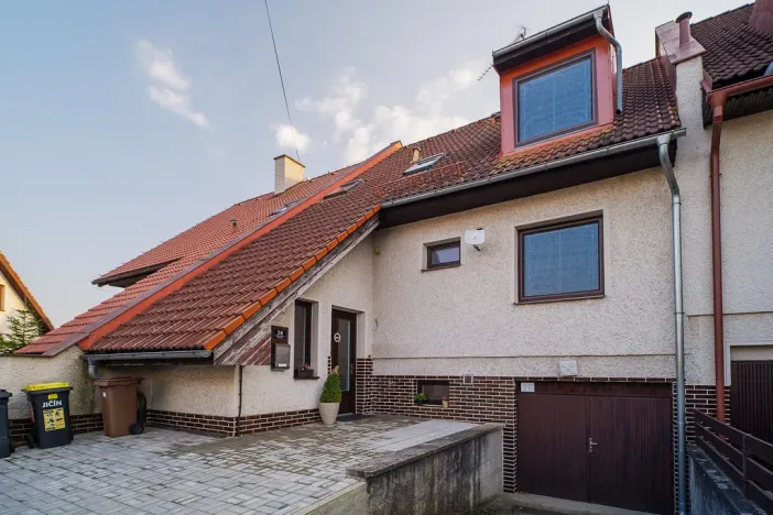 Prodej rodinného domu, Železnice, Náměstí Svobody, 252 m2