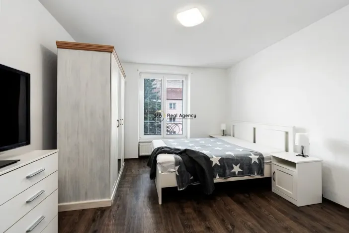 Prodej bytu 2+1, Mníšek pod Brdy, 5. května, 60 m2