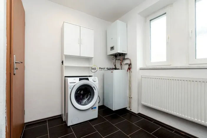 Prodej bytu 2+1, Mníšek pod Brdy, 5. května, 60 m2