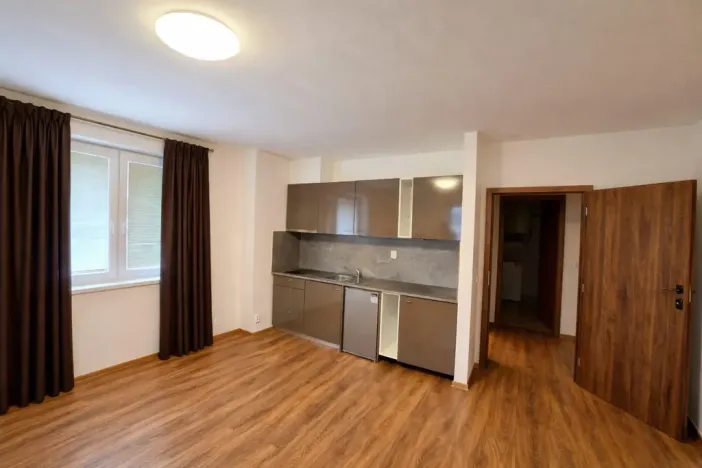 Pronájem bytu 2+kk, Praha - Hloubětín, Klánovická, 40 m2