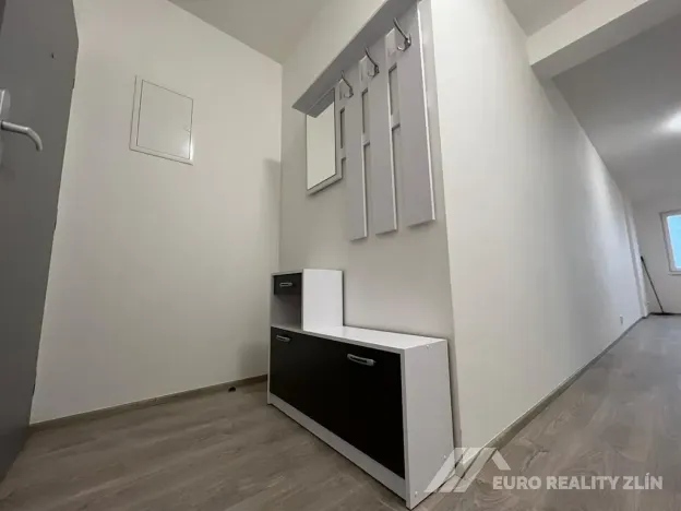 Pronájem bytu 2+kk, Fryšták, Komenského, 58 m2