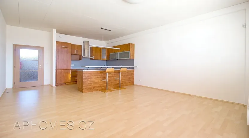 Pronájem bytu 2+kk, Praha - Libeň, Českomoravská, 58 m2