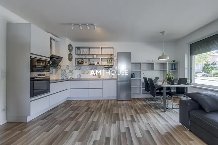 Pronájem bytu 3+kk, Praha - Strašnice, Zvěřinova, 70 m2