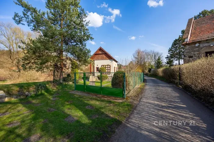 Prodej chaty, Dolany nad Vltavou, Ke Kocandě, 50 m2