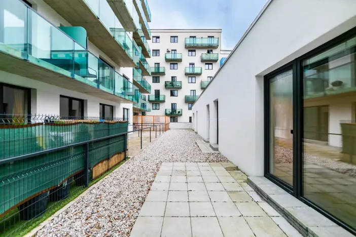 Pronájem bytu 2+kk, Plzeň, Poděbradova, 47 m2